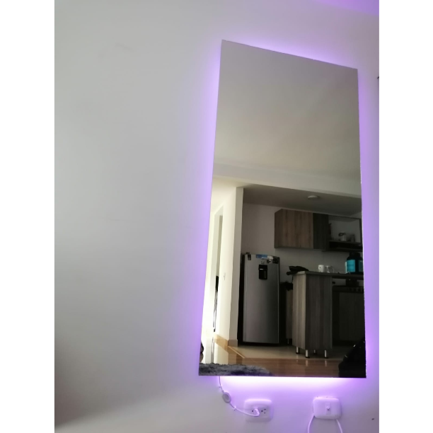 Cómo hacer un espejo flotante con iluminación led 
